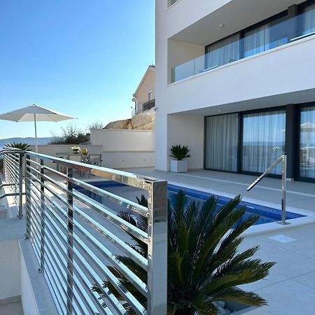Villa Apartment Danny Baška Voda Buitenkant foto