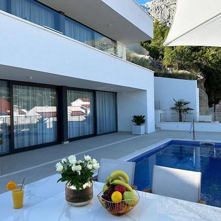 Villa Apartment Danny Baška Voda Buitenkant foto